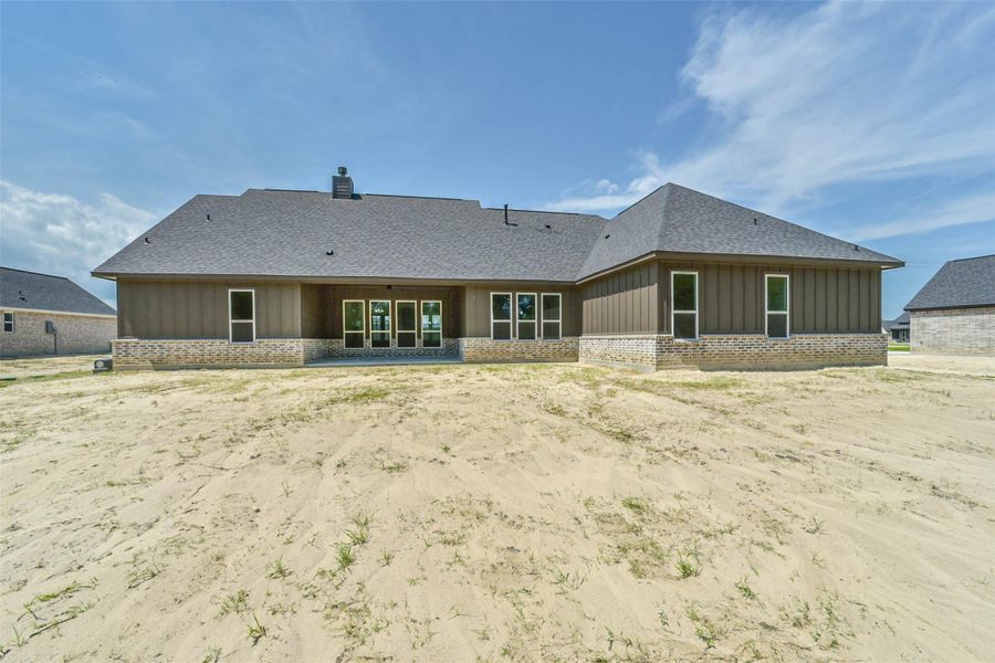 Exterior details and patio area of a home in , Baytown (Image 3).