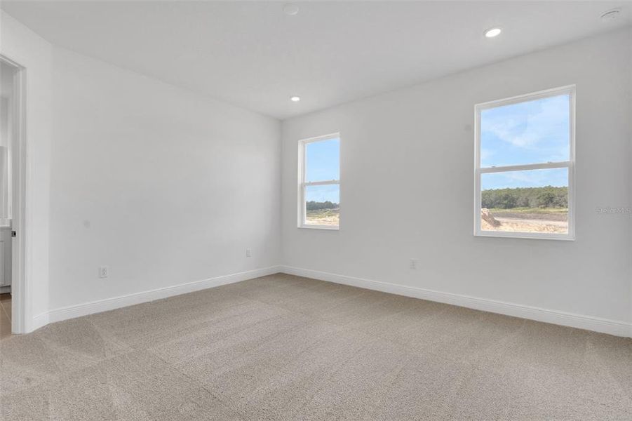 Spacious, unfurnished interior of a new home in Reserve at Hammock Oaks, Lady Lake (Image 37). Spacious, unfurnished interior of a new home in Reserve at Hammock Oaks, Lady Lake (Image 37).