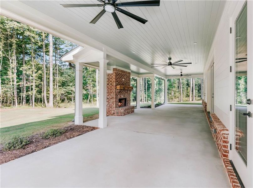 Exterior details and patio area of a home in , Jefferson (Image 35).