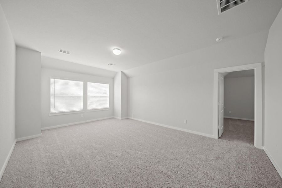 Spacious, unfurnished interior of a new home in Hunters Creek, Baytown (Image 15). Spacious, unfurnished interior of a new home in Hunters Creek, Baytown (Image 15).