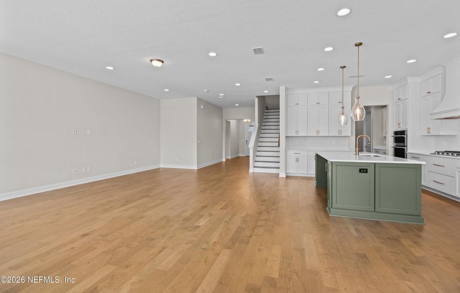 Spacious, unfurnished interior of a new home in SilverLeaf, St. Augustine (Image 22).