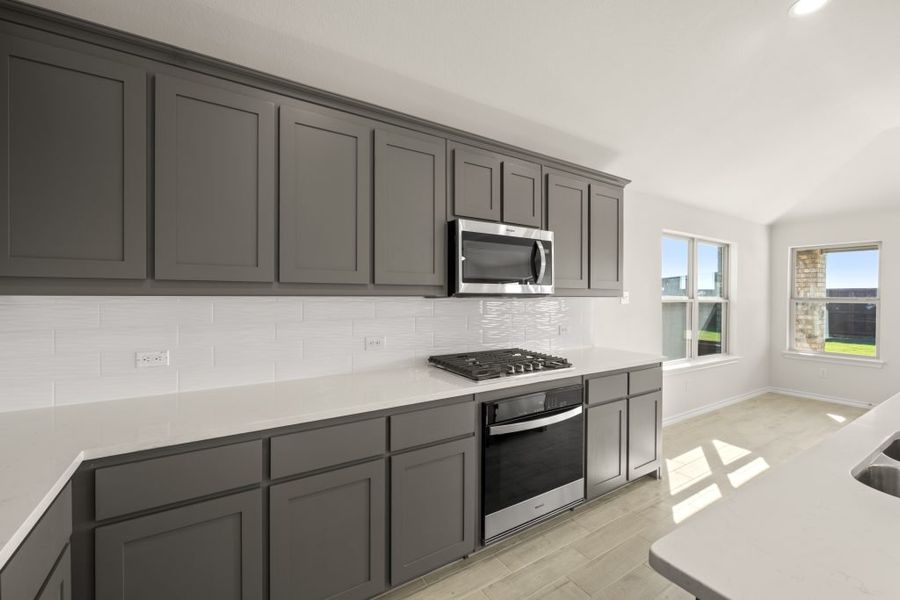 Front exterior of a new home in Myrtle Creek, Waxahachie, TX, highlighting curb appeal (Image 7).