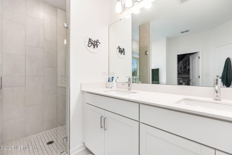 Furnished interior view inside a new home in Hyland Trail, Green Cove Springs (Image 7). Furnished interior view inside a new home in Hyland Trail, Green Cove Springs (Image 7).