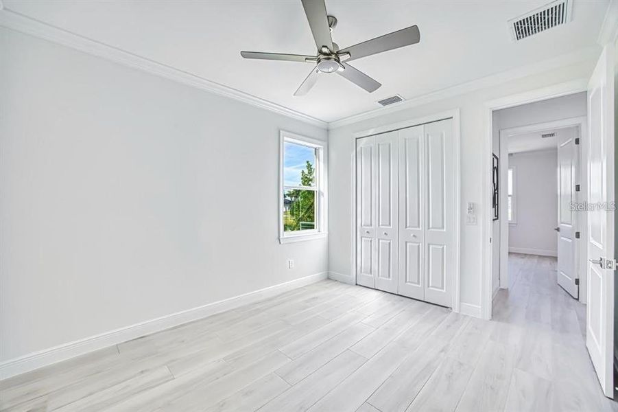Spacious, unfurnished interior of a new home in , Punta Gorda (Image 17).
