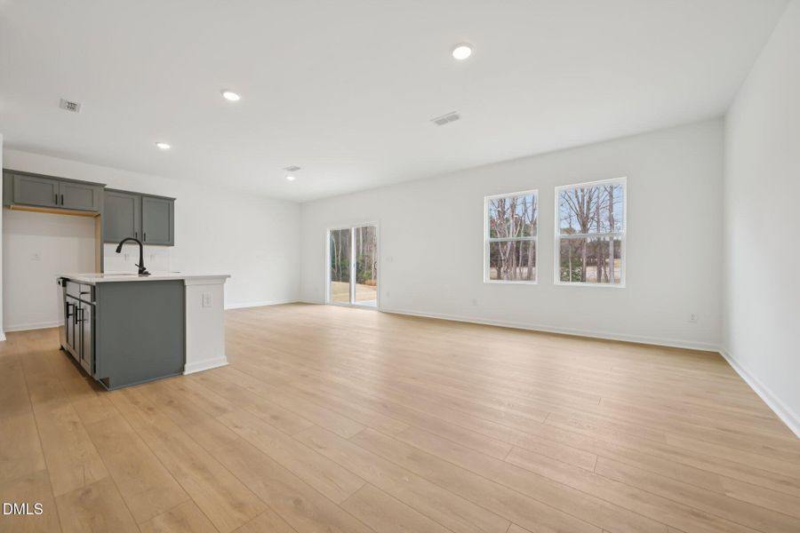 12-web-or-mls-Salers Loop-S1902-012