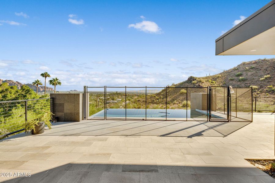 83-web-or-mls-North 39th-81