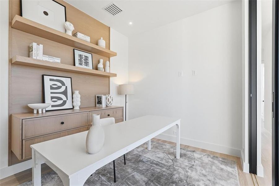 Furnished interior view inside a new home in , Dallas (Image 17). Furnished interior view inside a new home in , Dallas (Image 17).