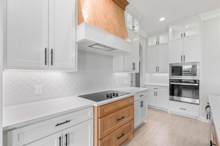 Furnished interior view inside a new home in Pecan Plantation, Granbury (Image 11).