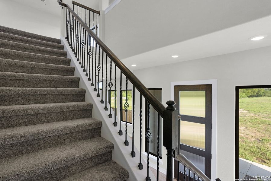 Spacious, unfurnished interior of a new home in Nolte Farms, Seguin (Image 36).