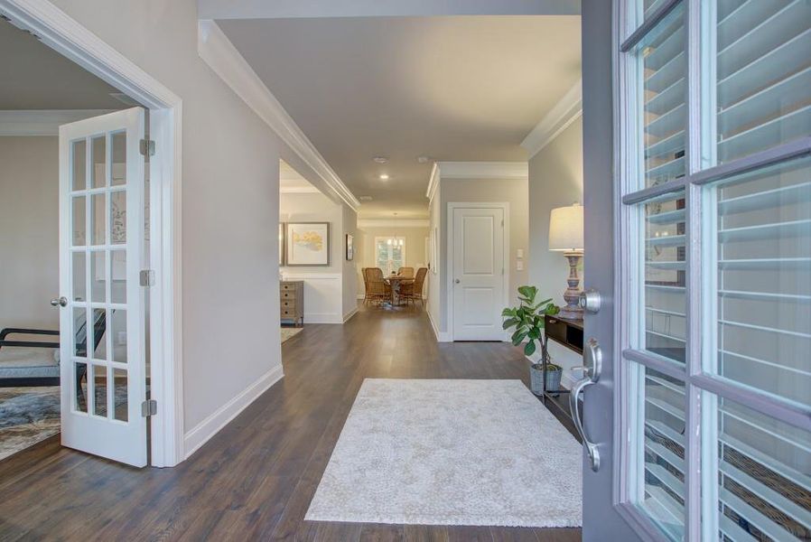 Spacious, unfurnished interior of a new home in Livingstone Park, Kennesaw (Image 22).