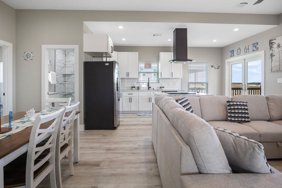 Furnished interior view inside a new home in , Bolivar (Image 9).