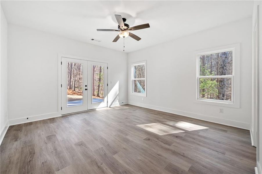 Spacious, unfurnished interior of a new home in , Ellijay (Image 26).