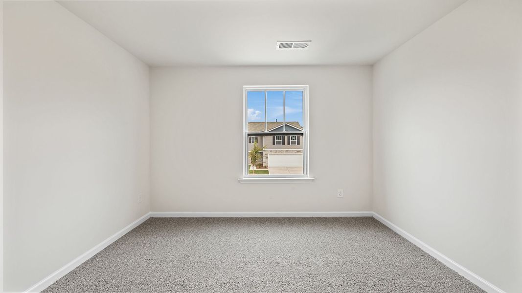 Spacious, unfurnished interior of a new home in Cloverdale Hills, Piedmont (Image 20).
