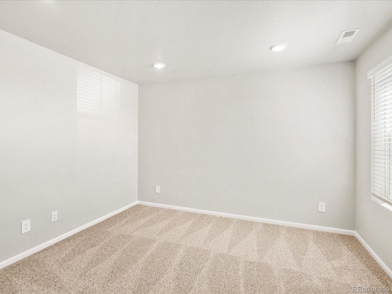 Photos are representative only and are not of the actual home. Actual finishes, elevation, and features may vary.