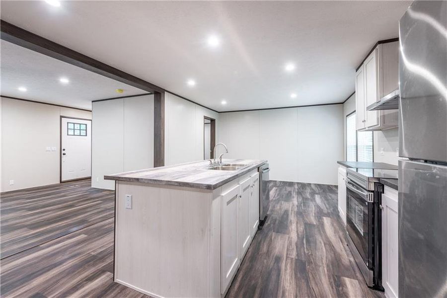 Furnished interior view inside a new home in , Jasper (Image 3).