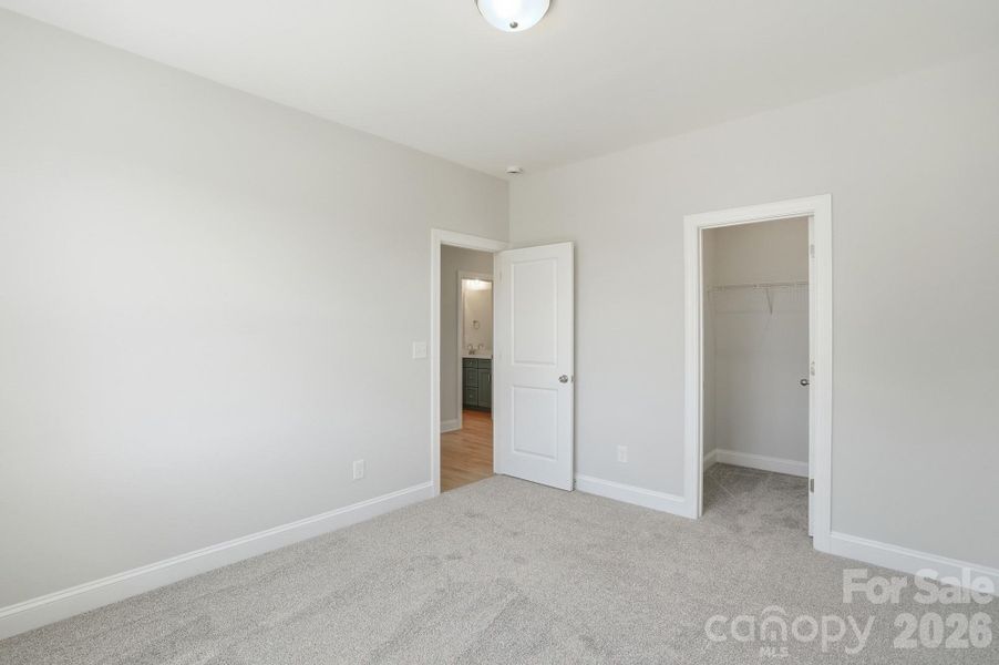 Spacious, unfurnished interior of a new home in Robinson Oaks, Gastonia (Image 39).