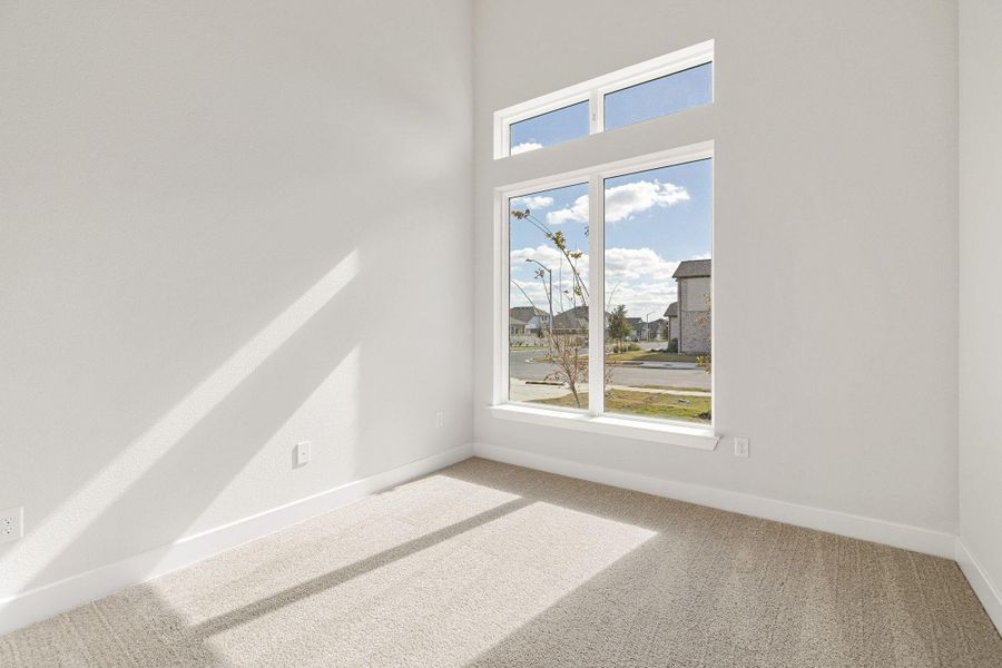 Spacious, unfurnished interior of a new home in Nolina, Georgetown (Image 18).