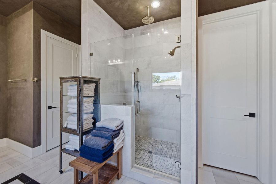 Furnished interior view inside a new home in , Houston (Image 12).