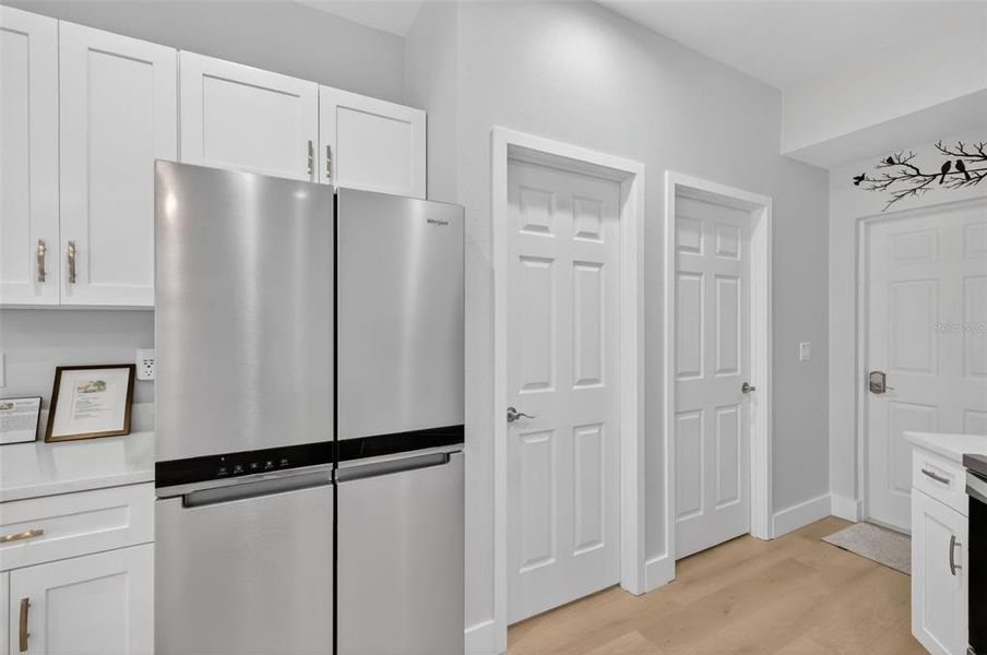 Furnished interior view inside a new home in , Mount Dora (Image 15).