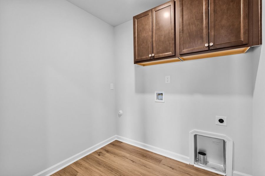 Spacious, unfurnished interior of a new home in Hanes Lake, Winston-Salem (Image 25).