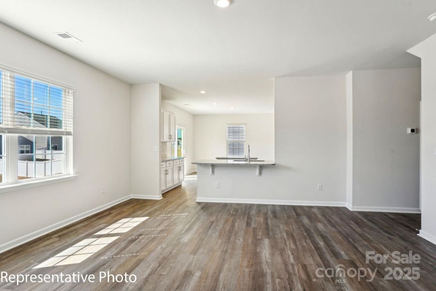 Spacious, unfurnished interior of a new home in Sonoma Hills, Charlotte (Image 12).