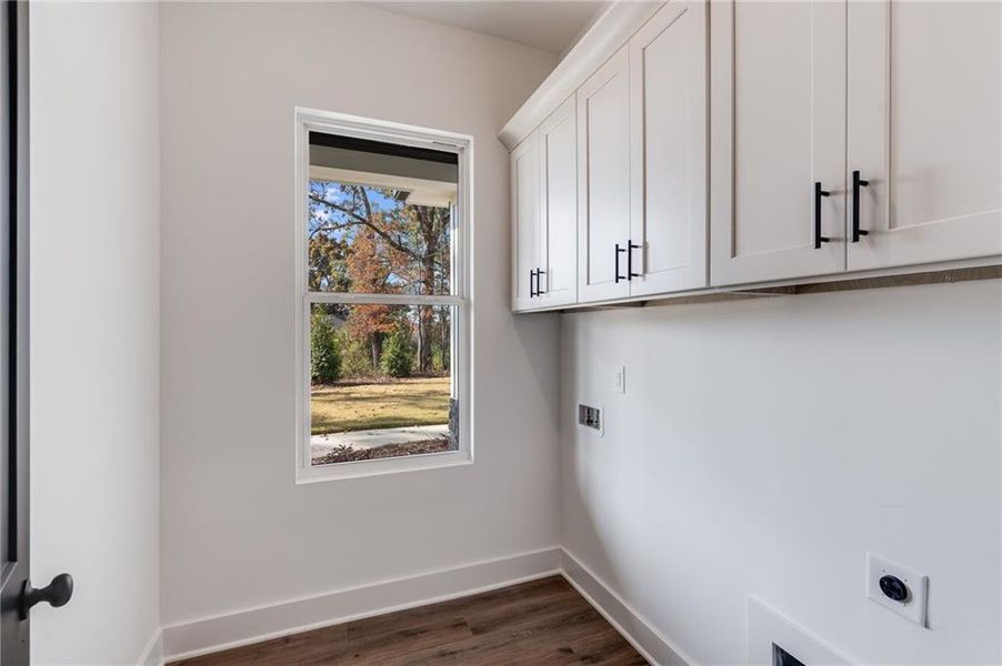 Spacious, unfurnished interior of a new home in , Dallas (Image 23).