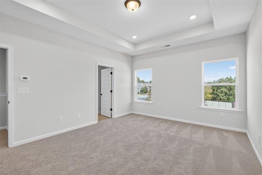 Spacious, unfurnished interior of a new home in Franklin Manor, Lawrenceville (Image 24).