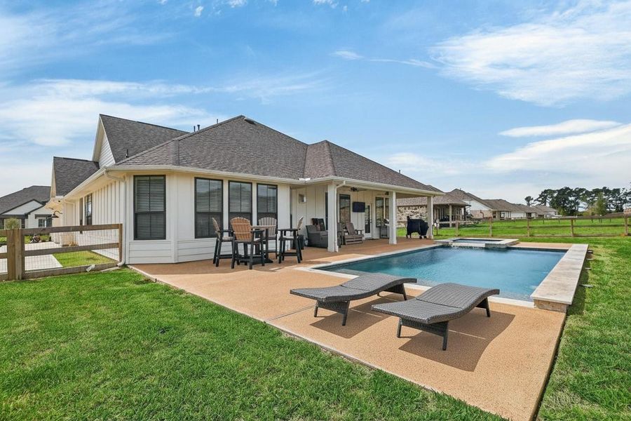 Exterior details and patio area of a home in Lone Star Landing, Montgomery (Image 27).