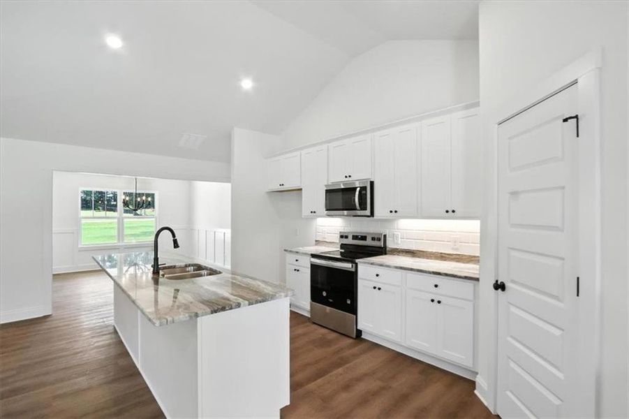 Furnished interior view inside a new home in , Hartwell (Image 9).
