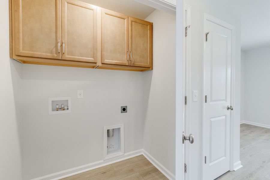 Spacious, unfurnished interior of a new home in Astoria, Columbia (Image 19). Spacious, unfurnished interior of a new home in Astoria, Columbia (Image 19).