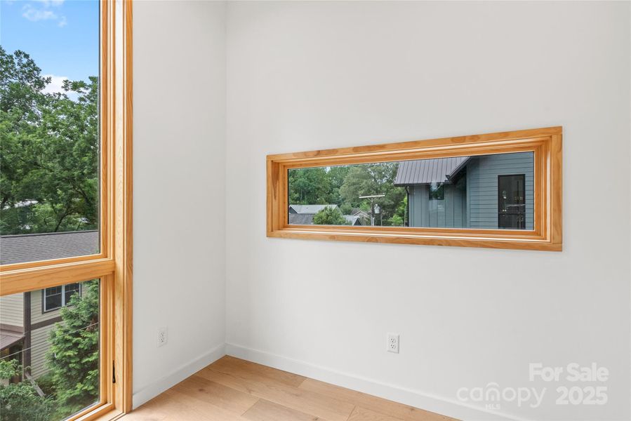 Spacious, unfurnished interior of a new home in , Asheville (Image 35).
