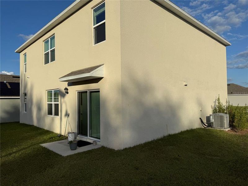 Exterior details and patio area of a home in , Mount Dora (Image 3).