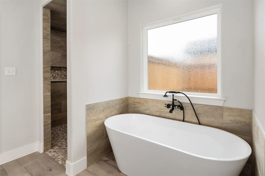 Furnished interior view inside a new home in , Mabank (Image 9).