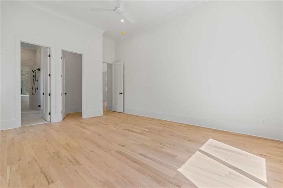 Spacious, unfurnished interior of a new home in , Marietta (Image 73).