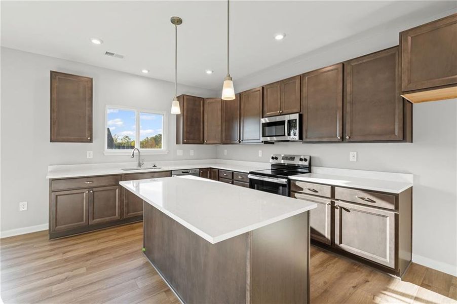 Furnished interior view inside a new home in Twin Lakes, Hoschton (Image 11). Furnished interior view inside a new home in Twin Lakes, Hoschton (Image 11).