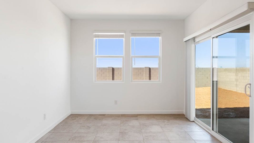 Spacious, unfurnished interior of a new home in Magma Ranch Vistas, Florence (Image 18).