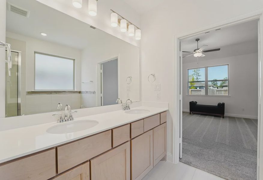 Plan 3019 Primary Bath - 12 of 17
