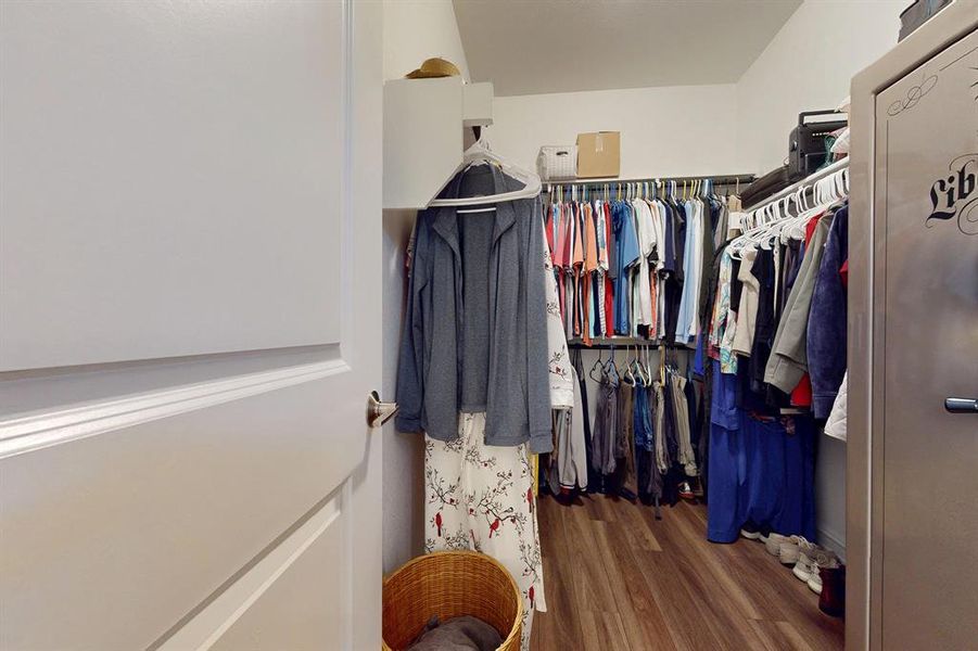 Furnished interior view inside a new home in , McKinney (Image 17). Furnished interior view inside a new home in , McKinney (Image 17).