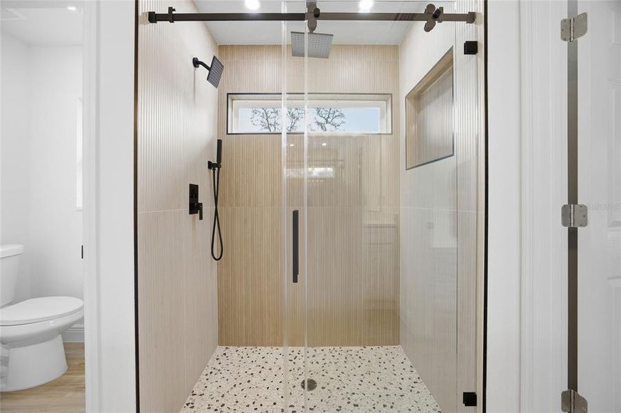 Image 36 of a home in .