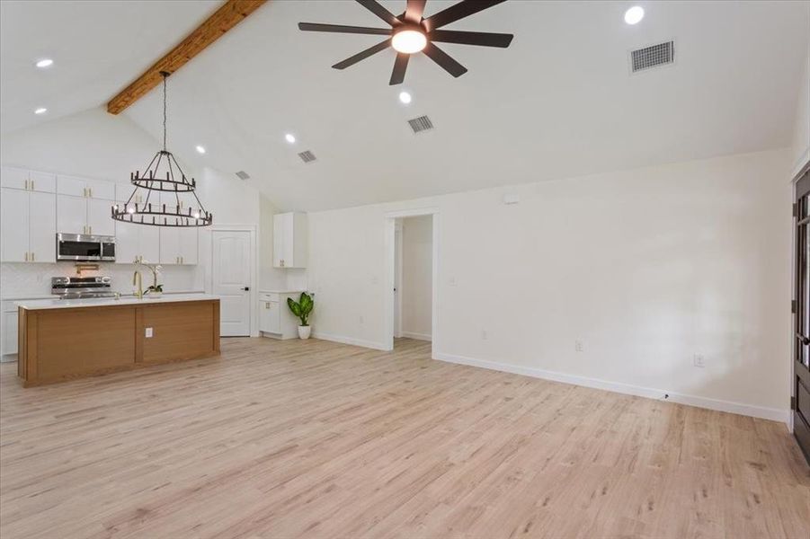 Spacious, unfurnished interior of a new home in , Waco (Image 18).