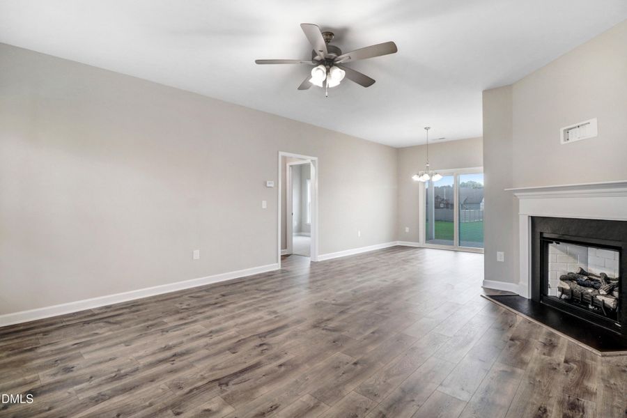 08-209 Dunbar Hl Dr-8