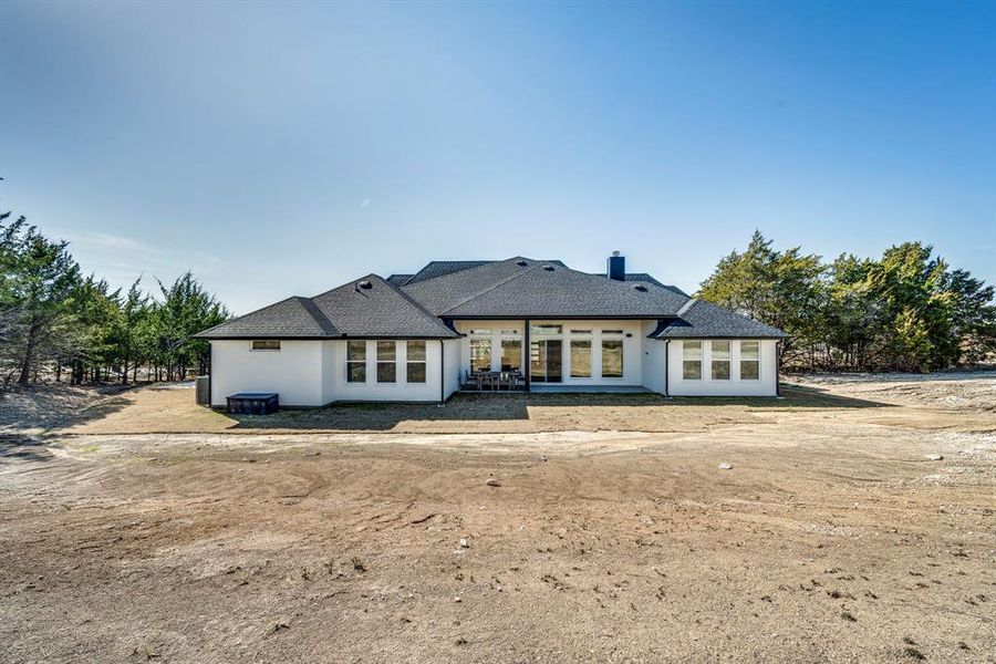 Exterior details and patio area of a home in , Midlothian (Image 23).