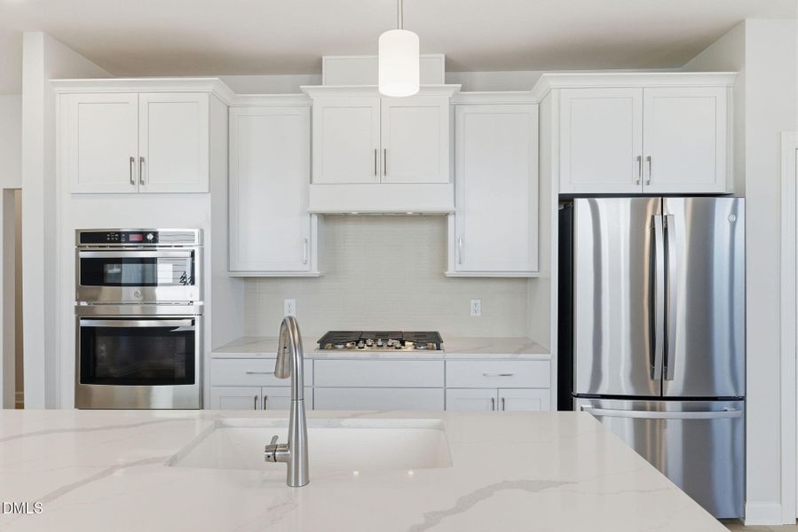 7-web-or-mls-DX3A0928