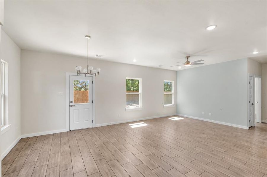 Spacious, unfurnished interior of a new home in , Mabank (Image 18). Spacious, unfurnished interior of a new home in , Mabank (Image 18).
