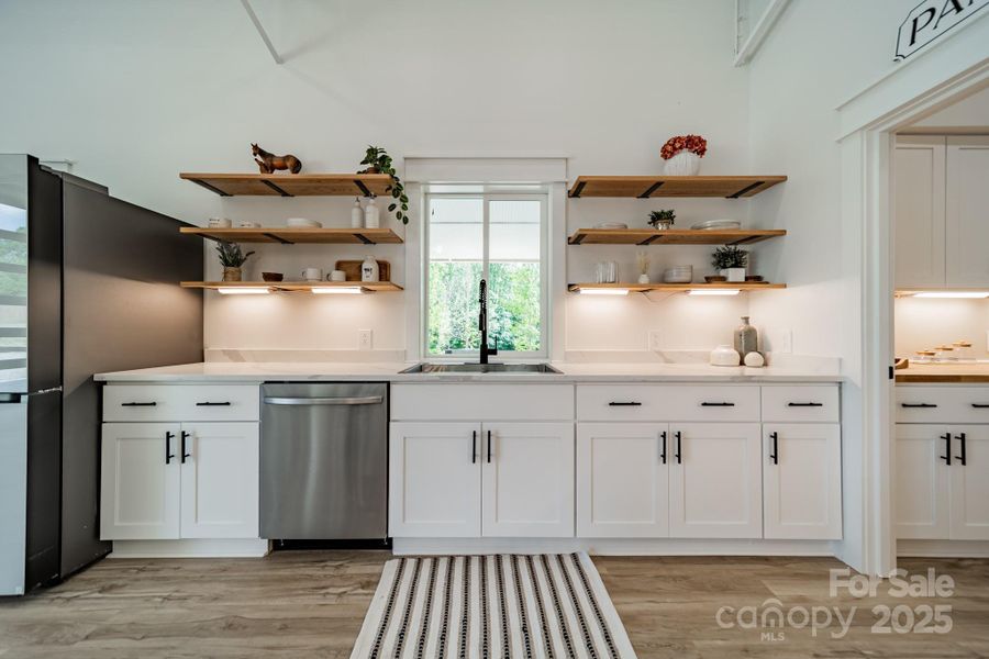 Furnished interior view inside a new home in , Fort Mill (Image 13). Furnished interior view inside a new home in , Fort Mill (Image 13).