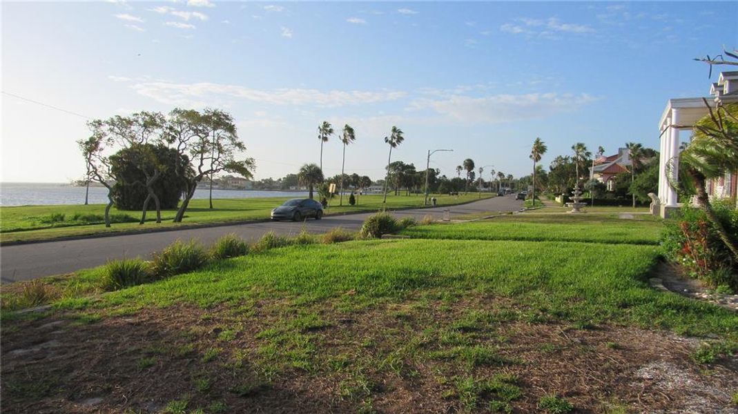 Natural landscape and outdoor views near in St. Petersburg (Image 8). Natural landscape and outdoor views near in St. Petersburg (Image 8).