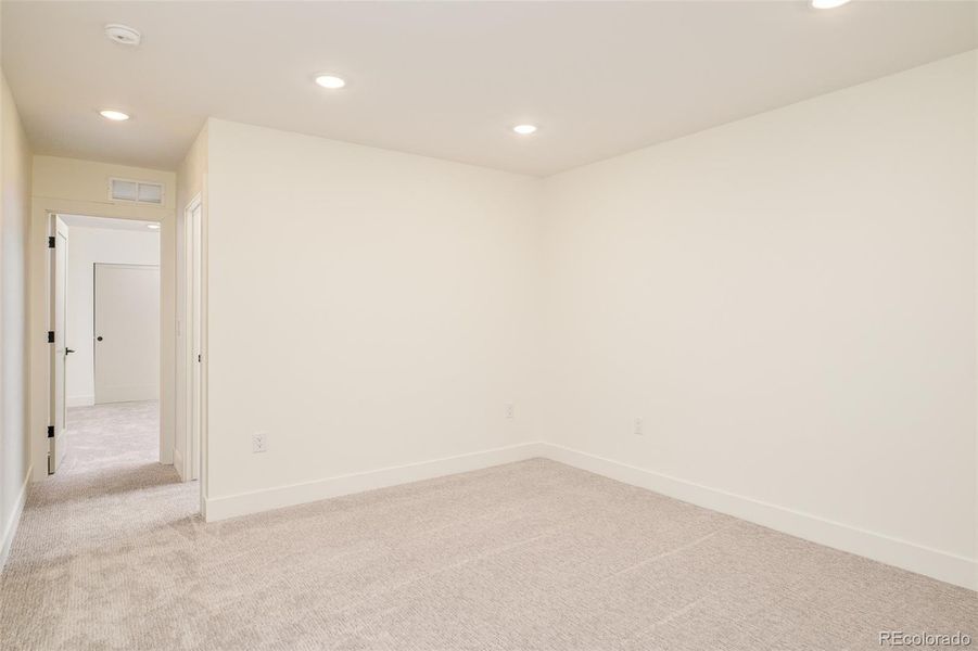 Spacious, unfurnished interior of a new home in , Denver (Image 26).
