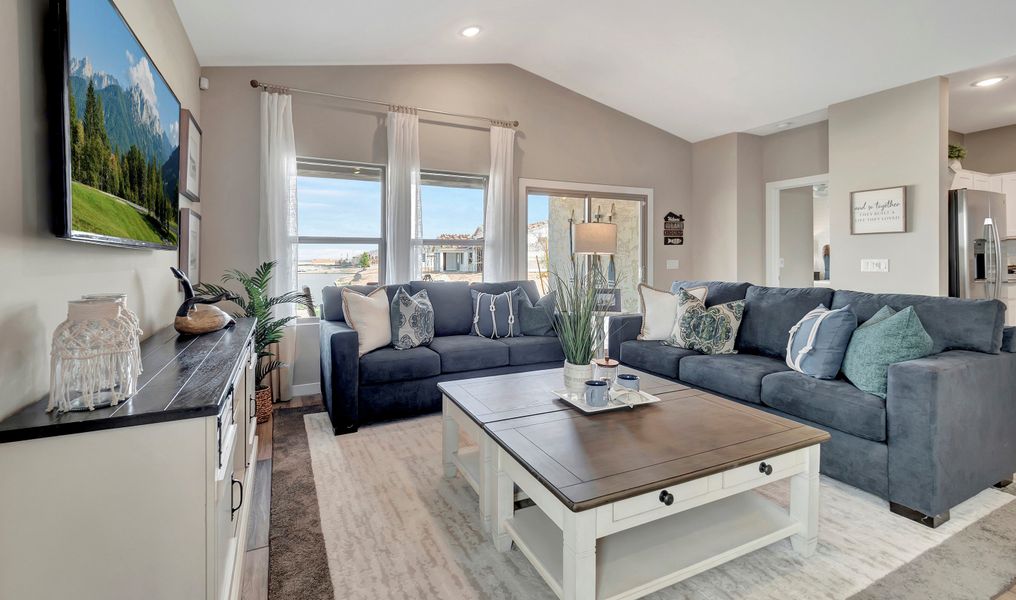 Image 22 of the The Lakes at Rancho El Dorado community in Maricopa, AZ.