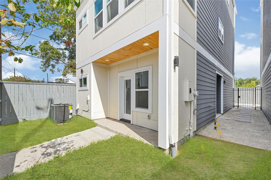 Exterior details and patio area of a home in , Houston (Image 1). Exterior details and patio area of a home in , Houston (Image 1).