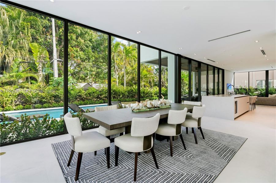 Exterior details and patio area of a home in , Miami (Image 30).